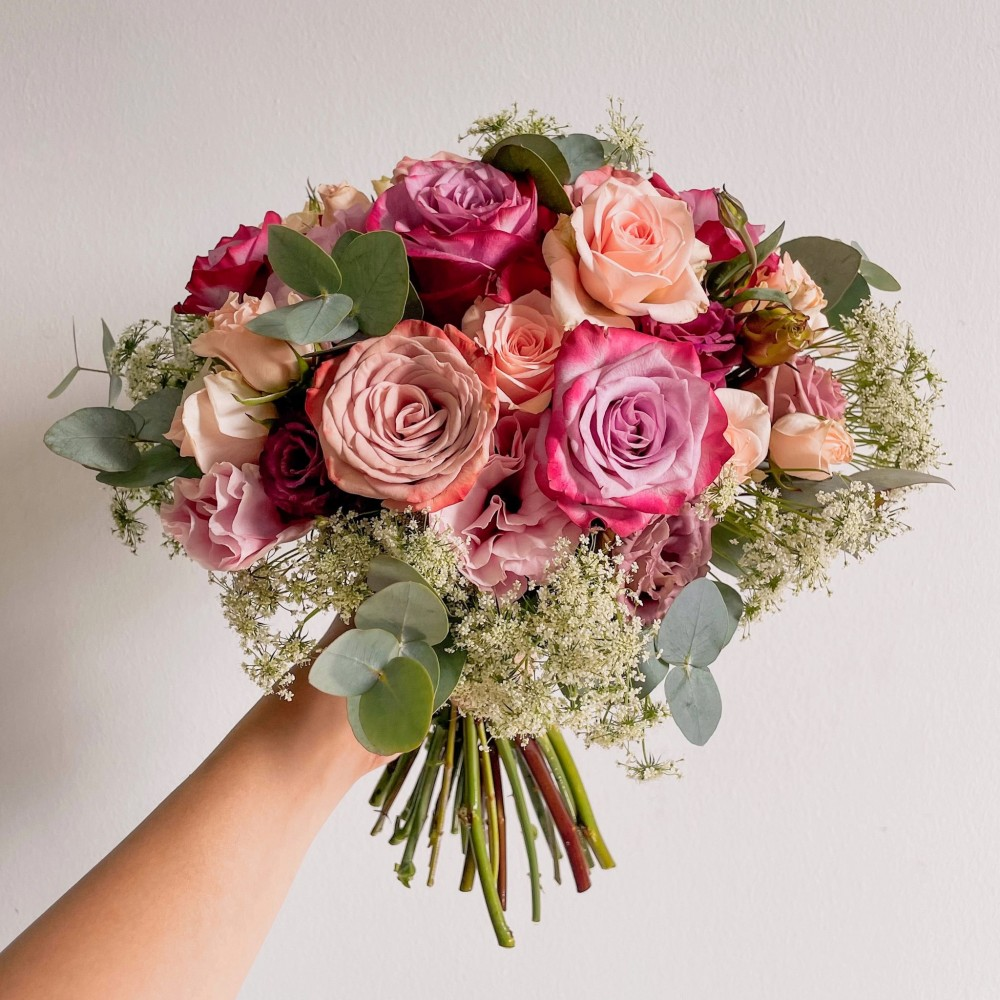 sweetness-wedding-hand-bouquet